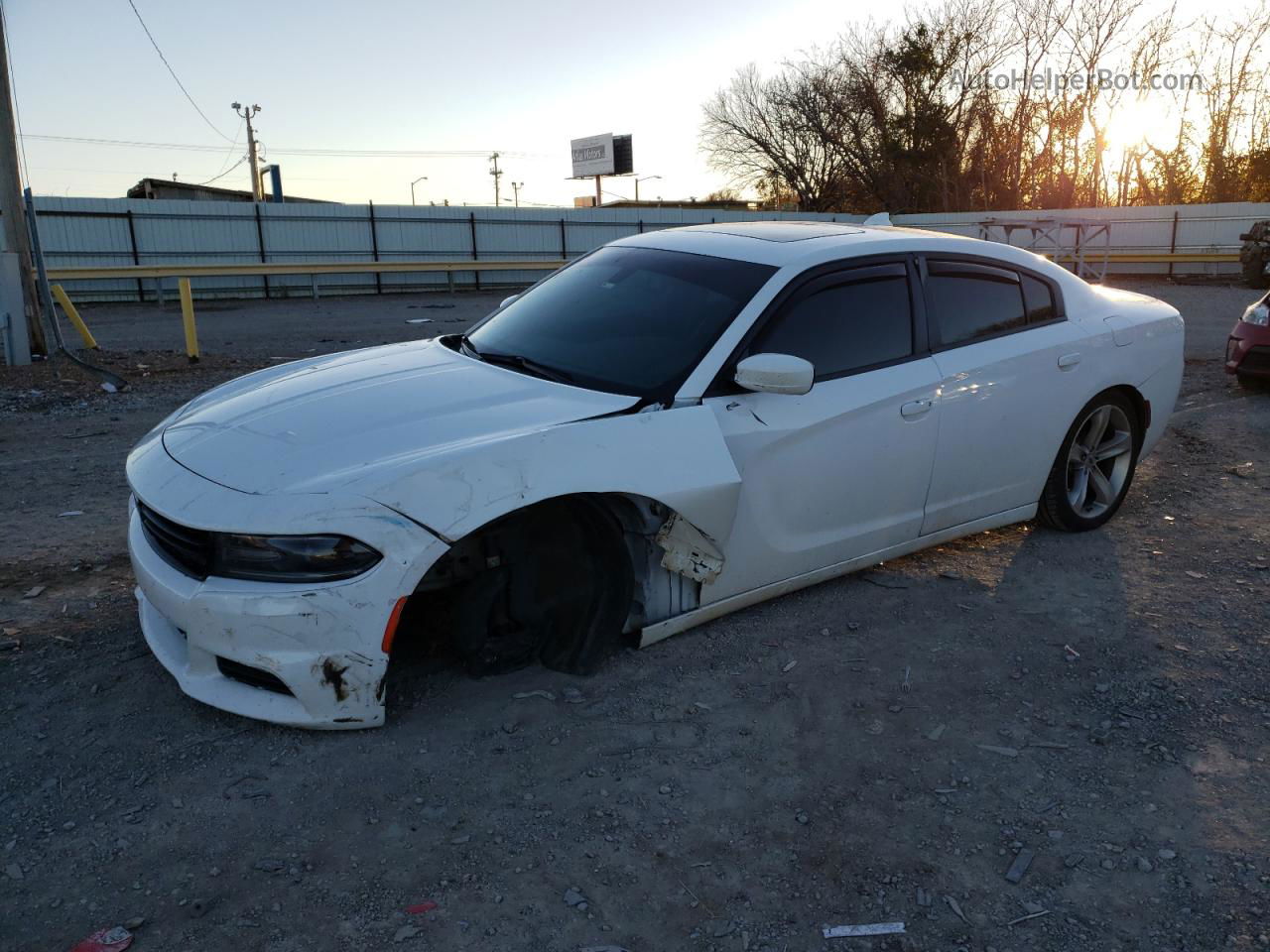 2018 Dodge Charger Sxt Plus White vin: 2C3CDXHG8JH216207