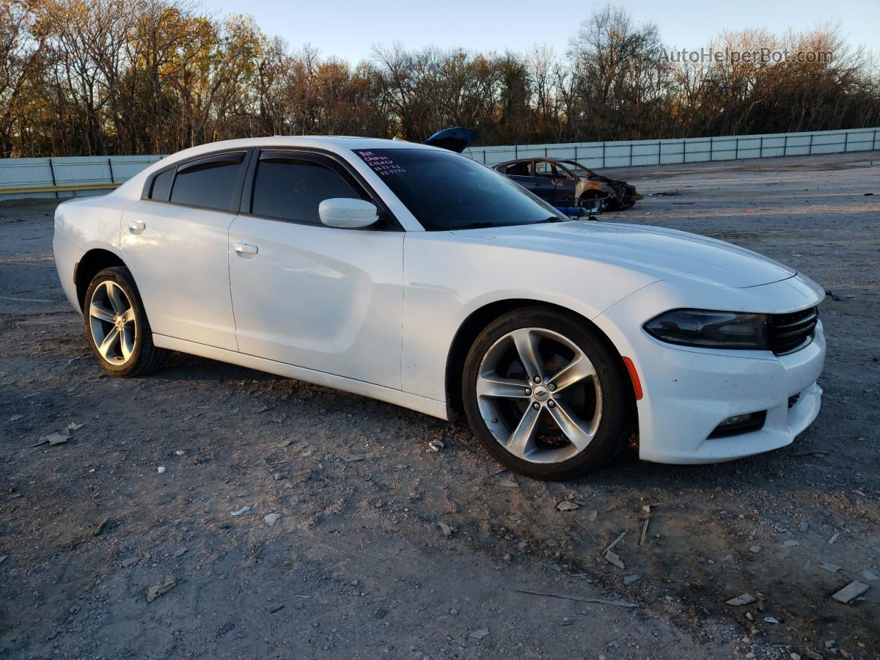 2018 Dodge Charger Sxt Plus White vin: 2C3CDXHG8JH216207