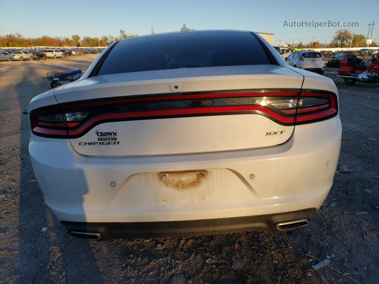 2018 Dodge Charger Sxt Plus White vin: 2C3CDXHG8JH216207