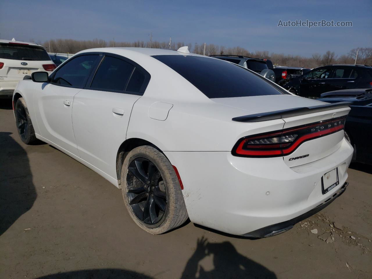 2018 Dodge Charger Sxt Plus White vin: 2C3CDXHG8JH272809