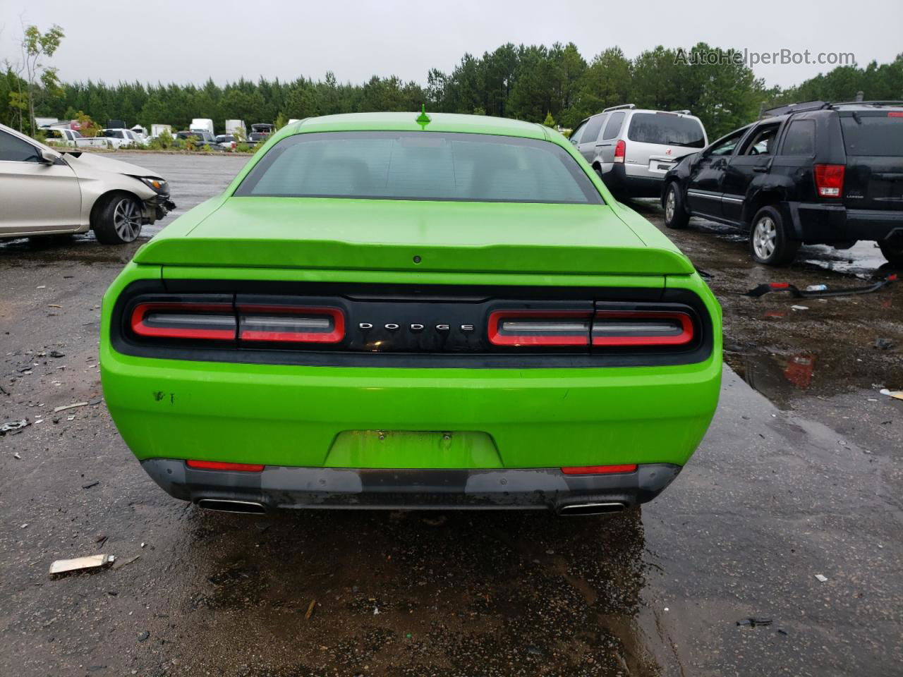 2017 Dodge Challenger Sxt Зеленый vin: 2C3CDZAG0HH558766