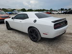 2018 Dodge Challenger Sxt White vin: 2C3CDZAG0JH216935