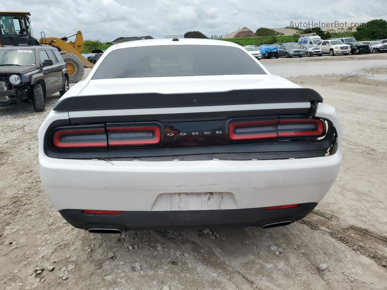 2018 Dodge Challenger Sxt White vin: 2C3CDZAG0JH216935