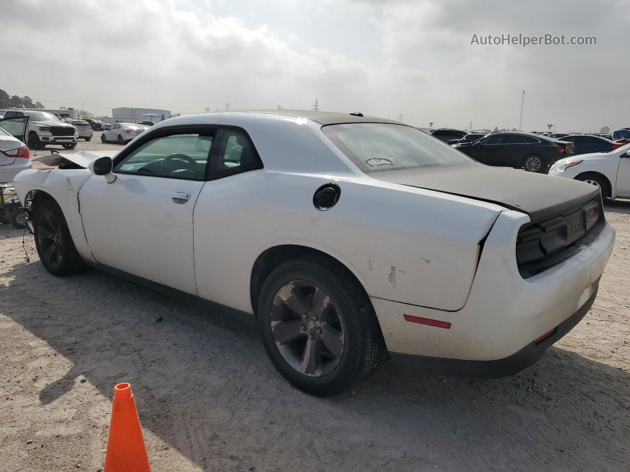 2015 Dodge Challenger Sxt White vin: 2C3CDZAG1FH700409