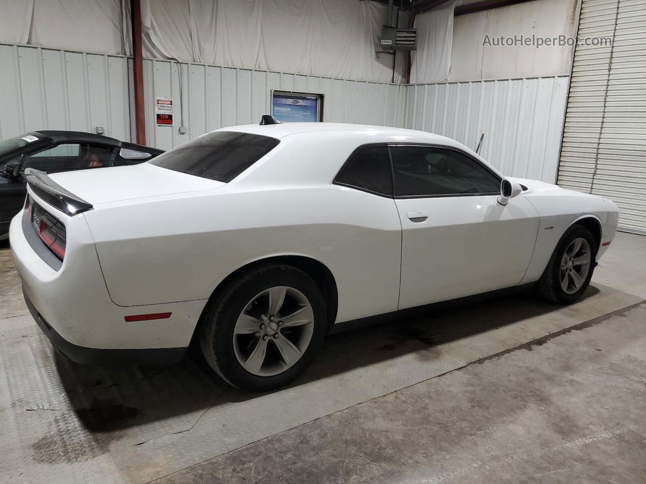 2016 Dodge Challenger Sxt White vin: 2C3CDZAG1GH309021