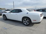 2016 Dodge Challenger Sxt White vin: 2C3CDZAG1GH332170