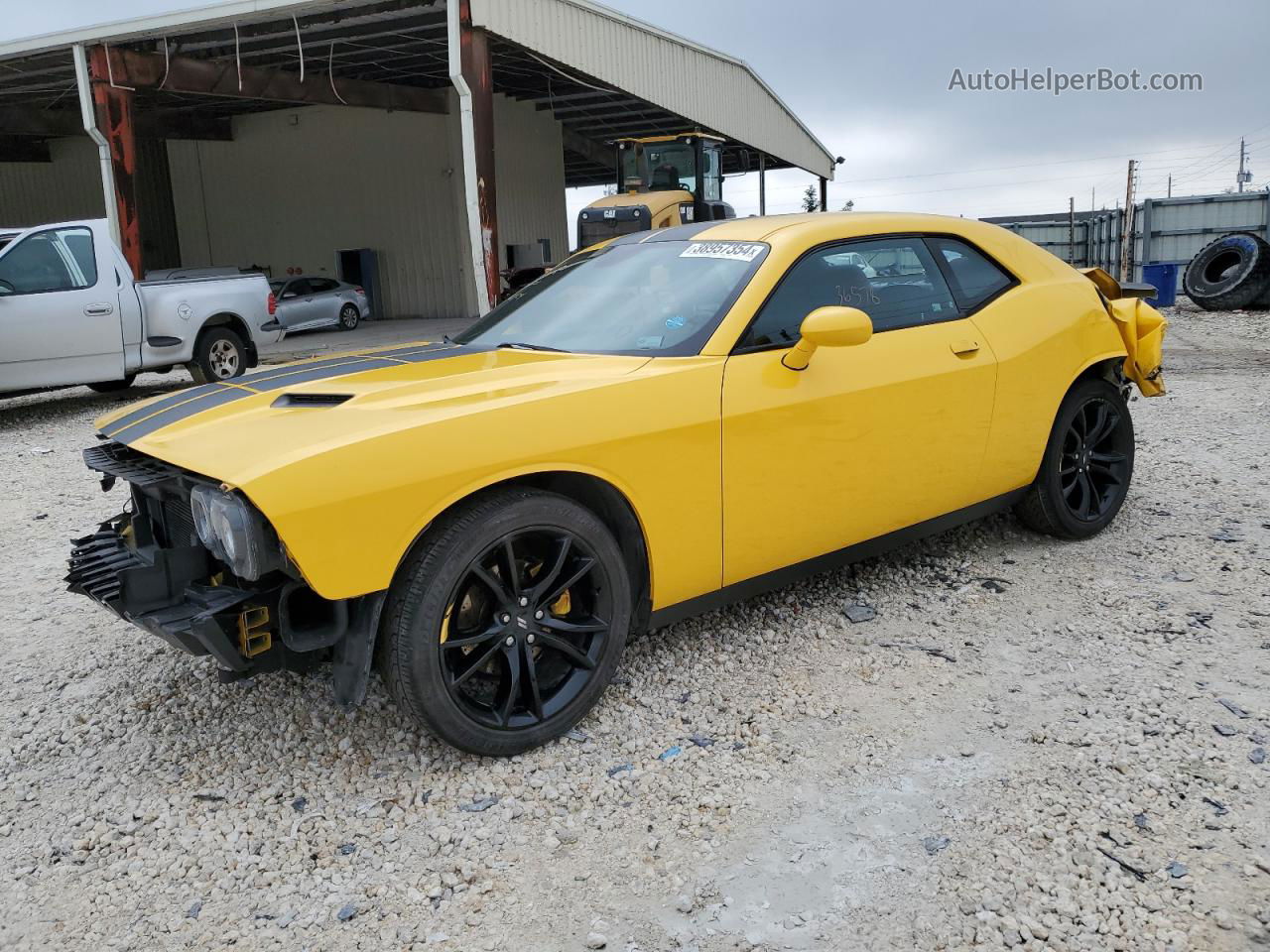 2017 Dodge Challenger Sxt Желтый vin: 2C3CDZAG1HH532256