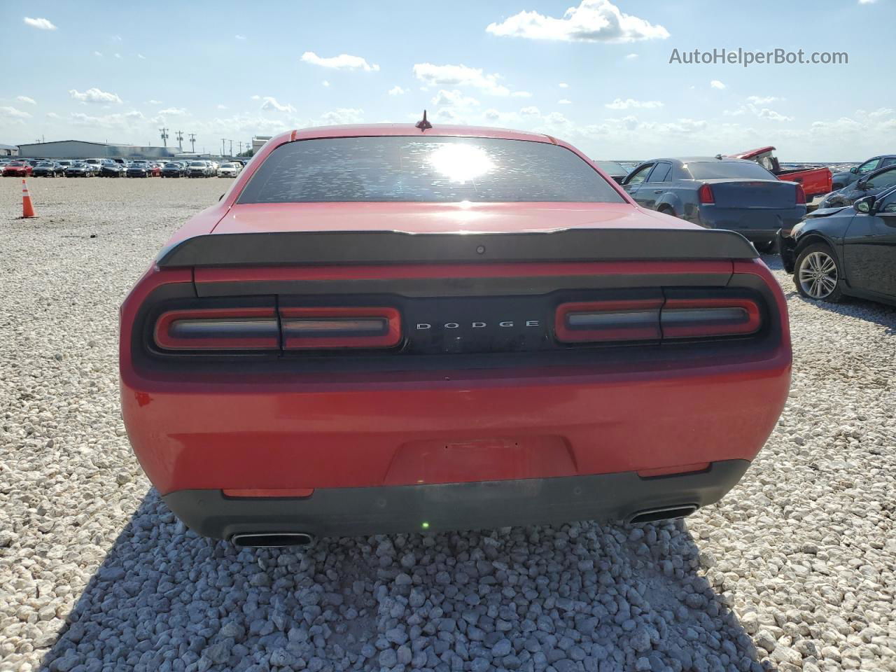 2017 Dodge Challenger Sxt Red vin: 2C3CDZAG1HH613631