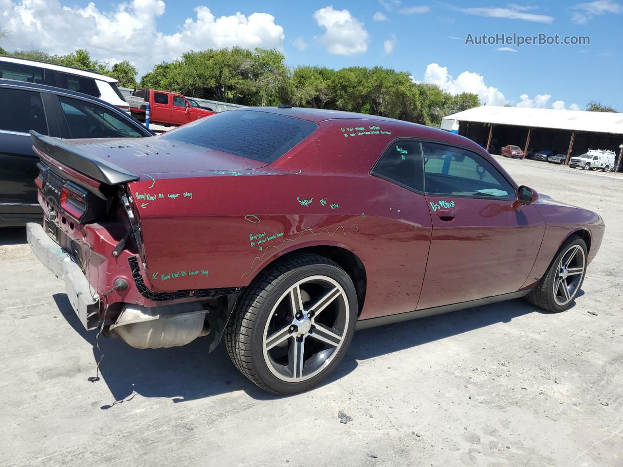 2018 Dodge Challenger Sxt Maroon vin: 2C3CDZAG1JH204650