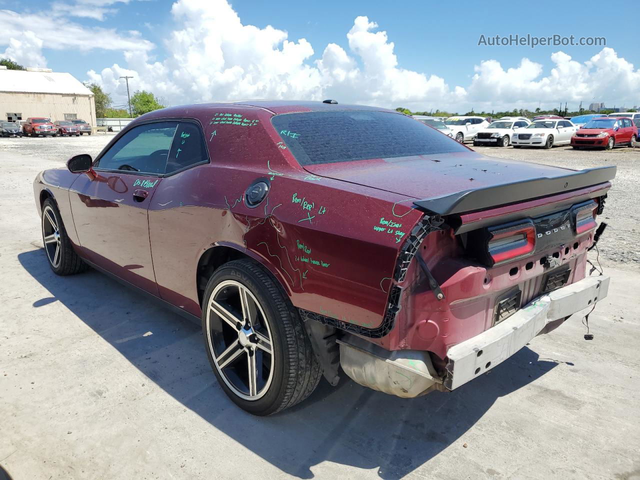 2018 Dodge Challenger Sxt Maroon vin: 2C3CDZAG1JH204650