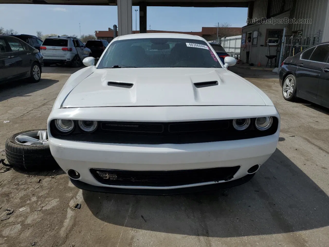 2018 Dodge Challenger Sxt White vin: 2C3CDZAG1JH252455