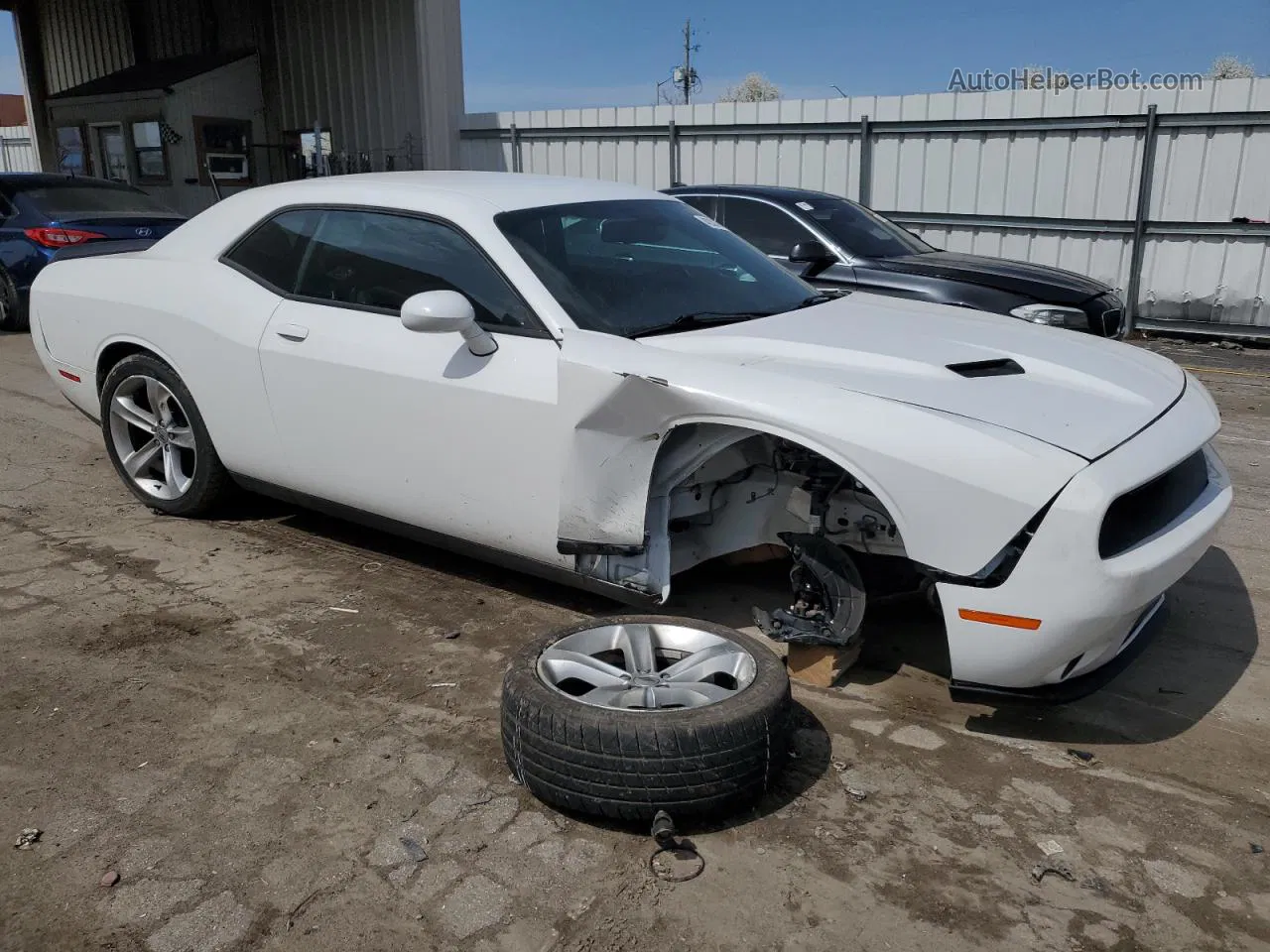 2018 Dodge Challenger Sxt White vin: 2C3CDZAG1JH252455