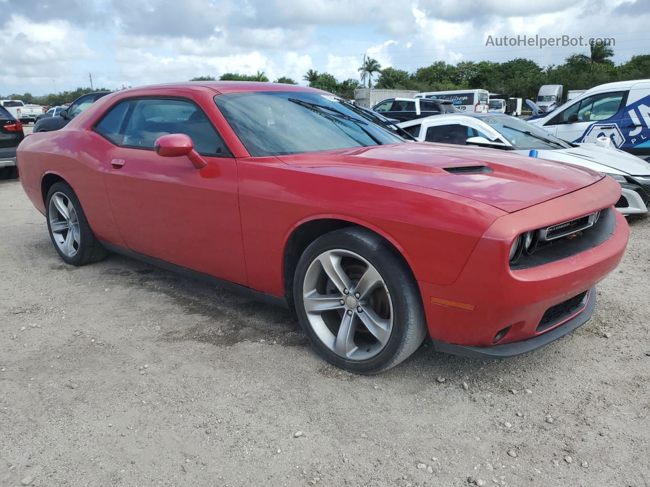 2015 Dodge Challenger Sxt Красный vin: 2C3CDZAG2FH758691