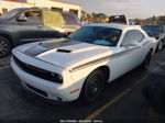 2016 Dodge Challenger Sxt White vin: 2C3CDZAG2GH209638