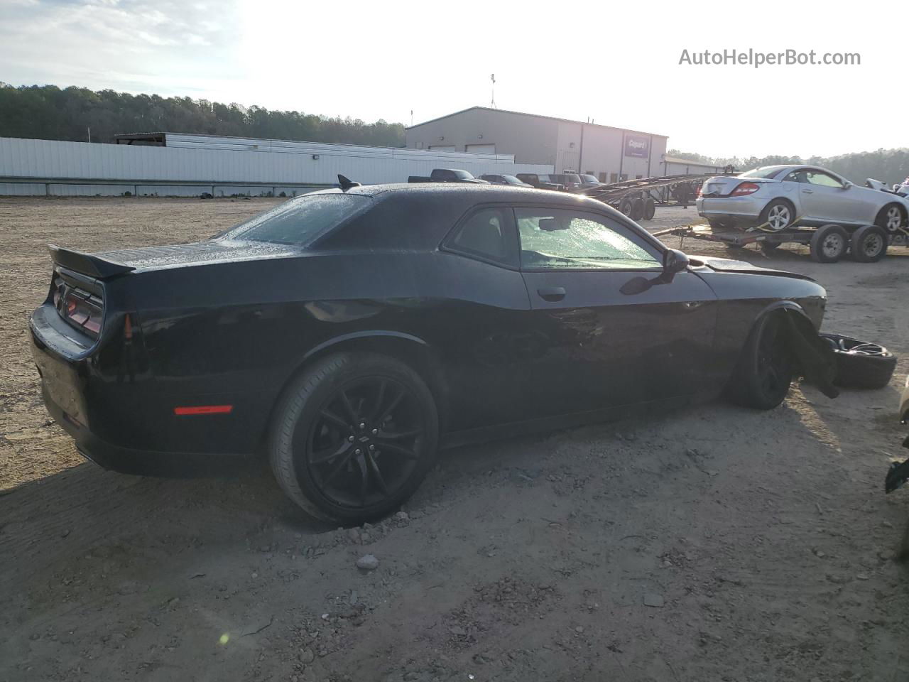 2017 Dodge Challenger Sxt Черный vin: 2C3CDZAG2HH502179