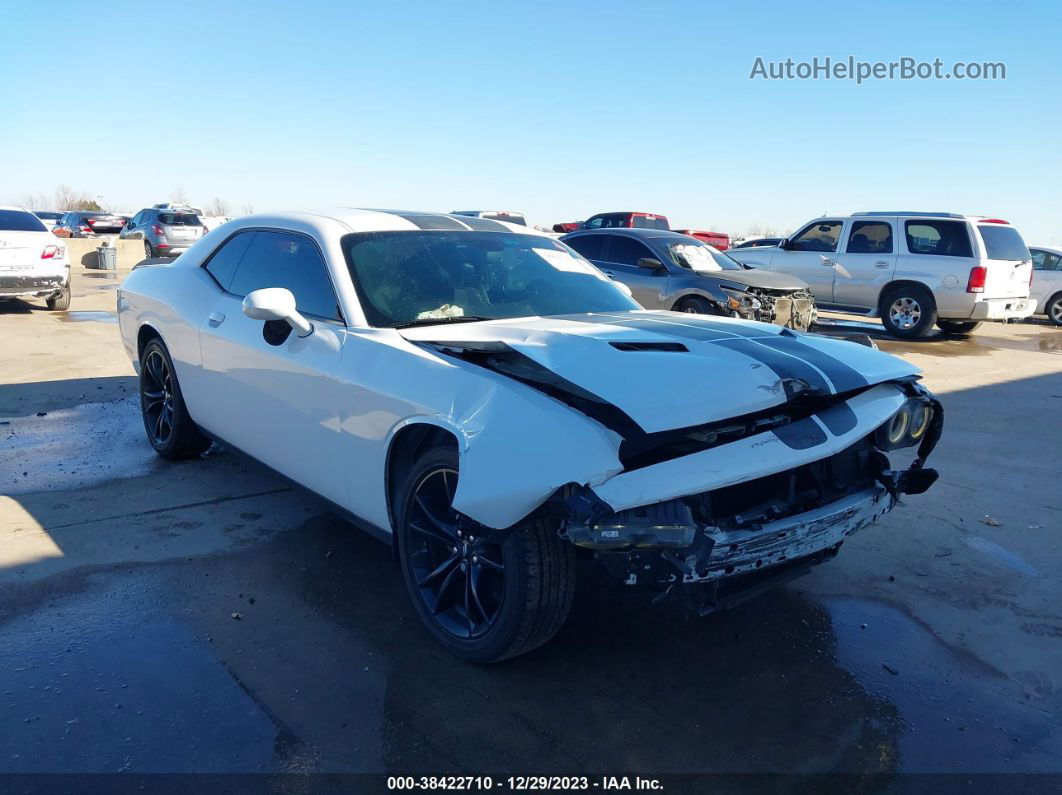 2017 Dodge Challenger Sxt White vin: 2C3CDZAG2HH513182