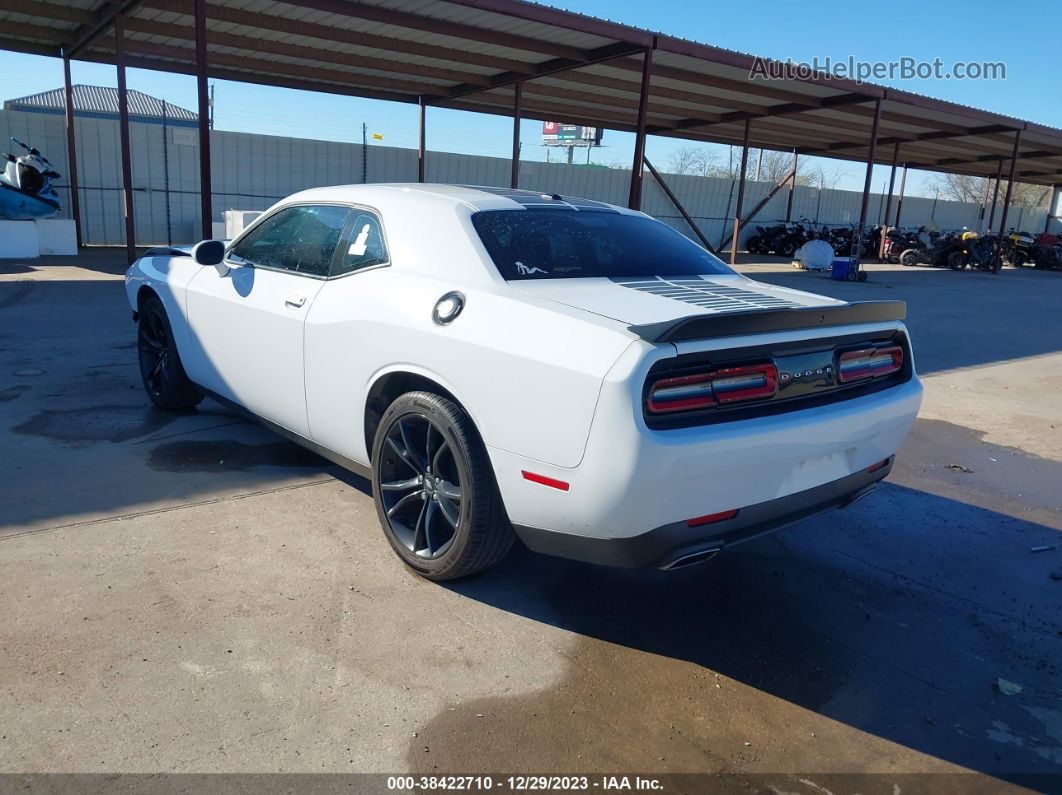 2017 Dodge Challenger Sxt White vin: 2C3CDZAG2HH513182