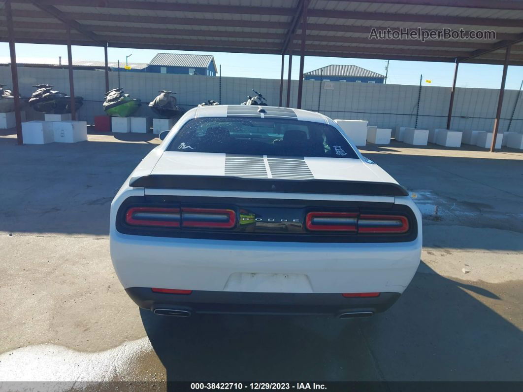 2017 Dodge Challenger Sxt White vin: 2C3CDZAG2HH513182