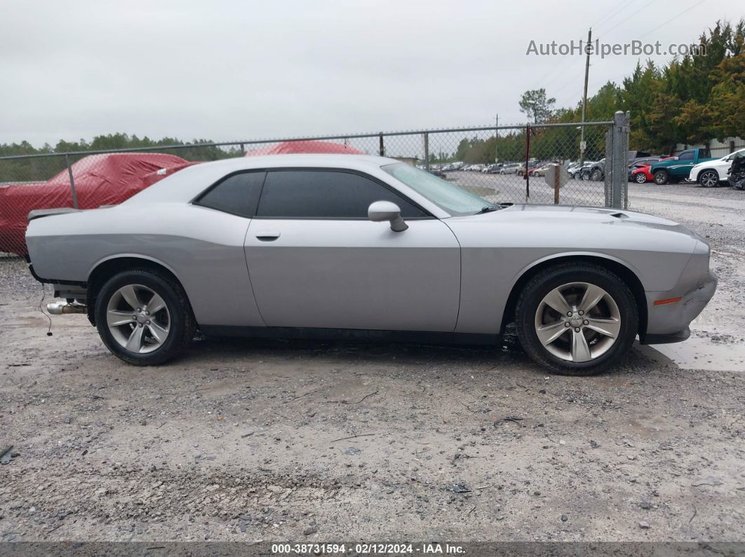 2017 Dodge Challenger Sxt Серебряный vin: 2C3CDZAG2HH550586