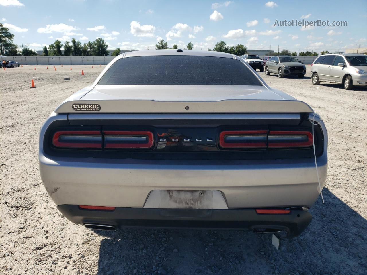 2018 Dodge Challenger Sxt Silver vin: 2C3CDZAG2JH118926