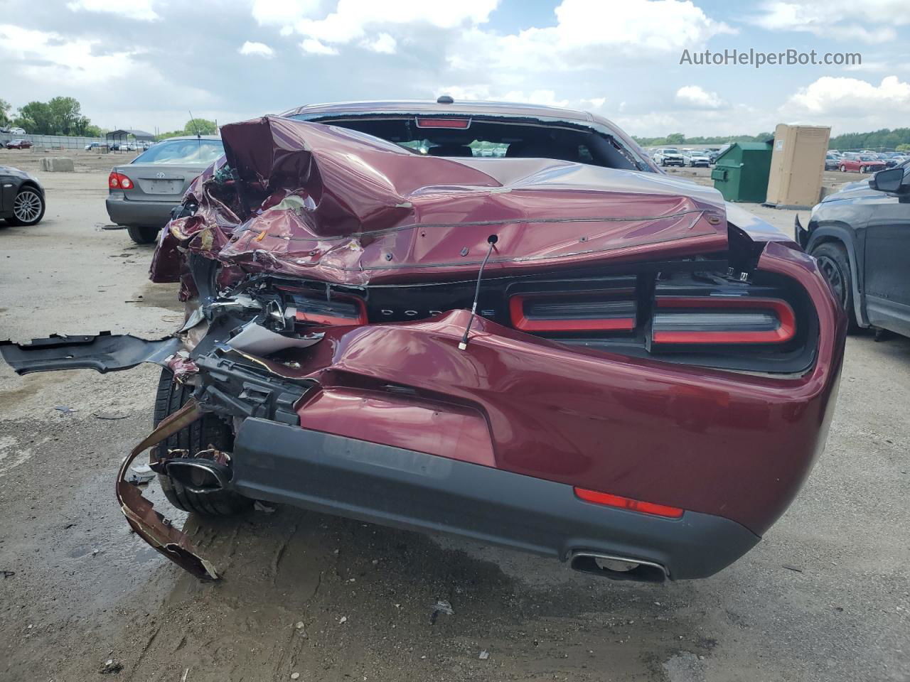 2018 Dodge Challenger Sxt Red vin: 2C3CDZAG2JH153353