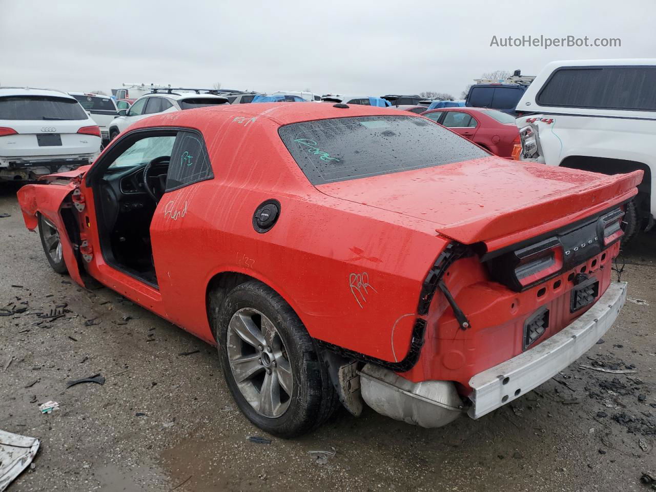 2018 Dodge Challenger Sxt Red vin: 2C3CDZAG2JH317636