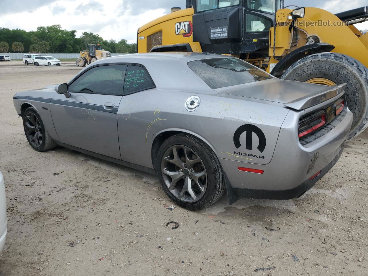 2015 Dodge Challenger Sxt Серебряный vin: 2C3CDZAG3FH839859