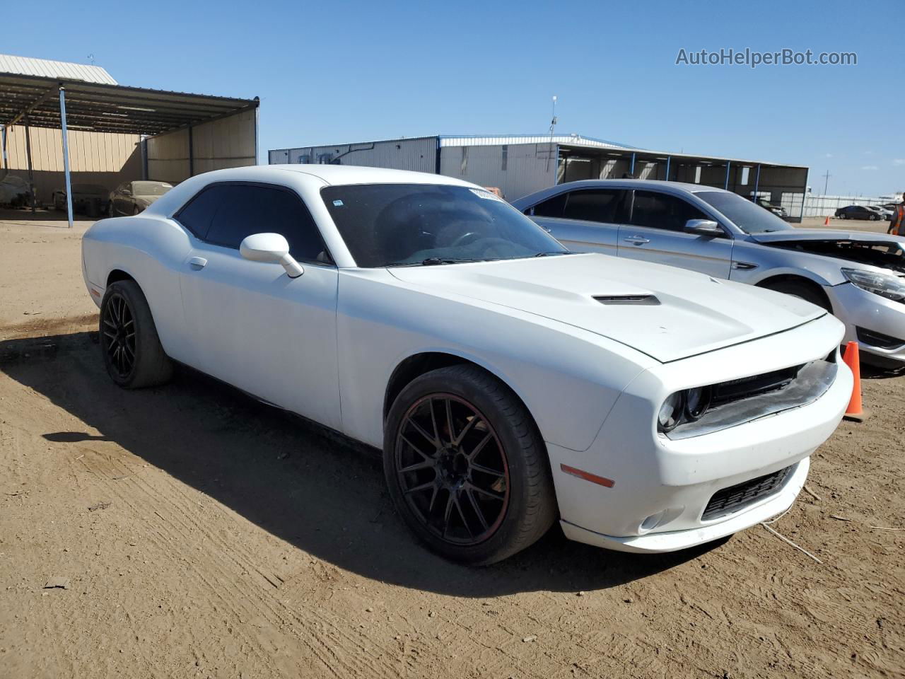 2016 Dodge Challenger Sxt White vin: 2C3CDZAG3GH231938