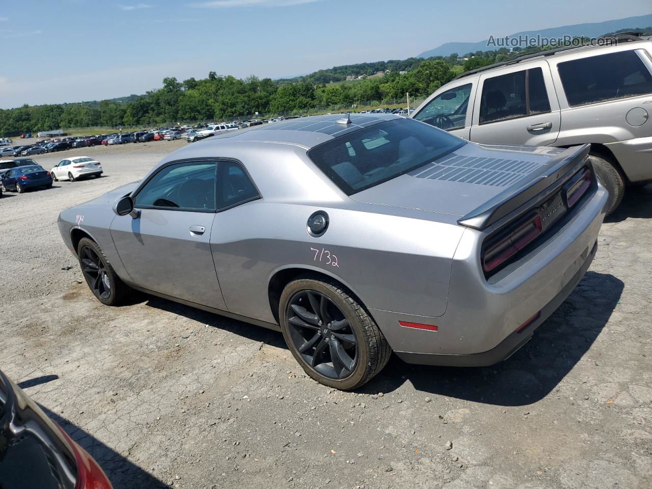 2017 Dodge Challenger Sxt Silver vin: 2C3CDZAG3HH519119