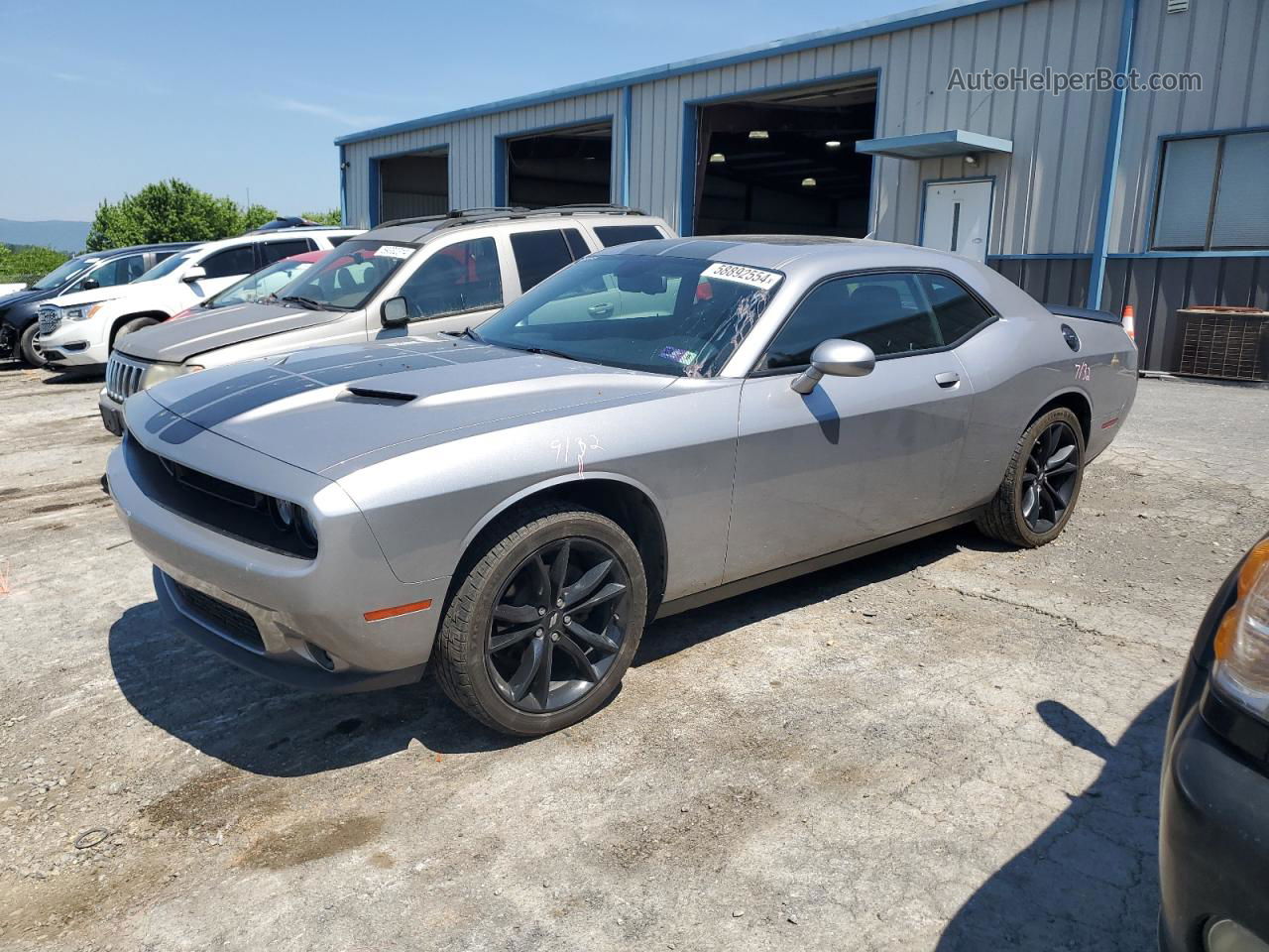 2017 Dodge Challenger Sxt Silver vin: 2C3CDZAG3HH519119