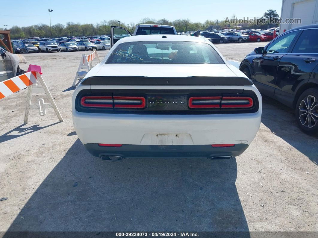 2017 Dodge Challenger Sxt White vin: 2C3CDZAG3HH532307