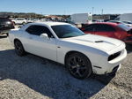 2017 Dodge Challenger Sxt White vin: 2C3CDZAG3HH598498