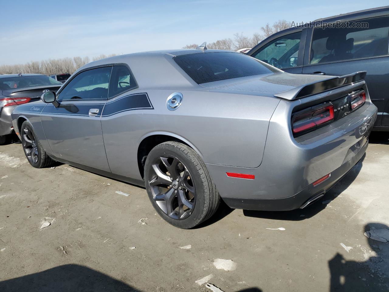 2018 Dodge Challenger Sxt Silver vin: 2C3CDZAG3JH259102