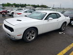 2016 Dodge Challenger Sxt Белый vin: 2C3CDZAG4GH171622