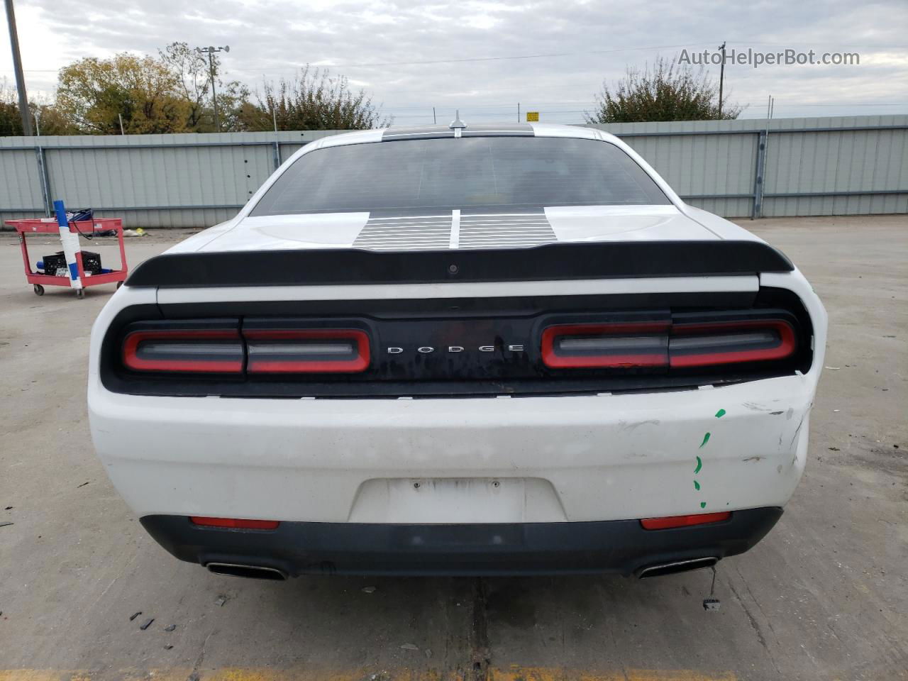 2016 Dodge Challenger Sxt White vin: 2C3CDZAG4GH275768