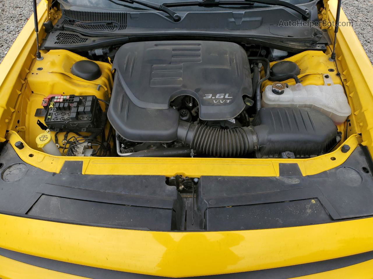 2017 Dodge Challenger Sxt Желтый vin: 2C3CDZAG4HH527598