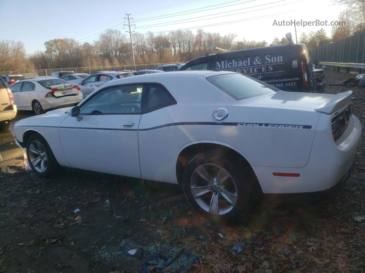 2018 Dodge Challenger Sxt Белый vin: 2C3CDZAG4JH229526