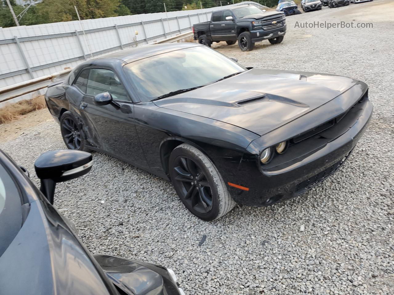 2018 Dodge Challenger Sxt Black vin: 2C3CDZAG4JH305259