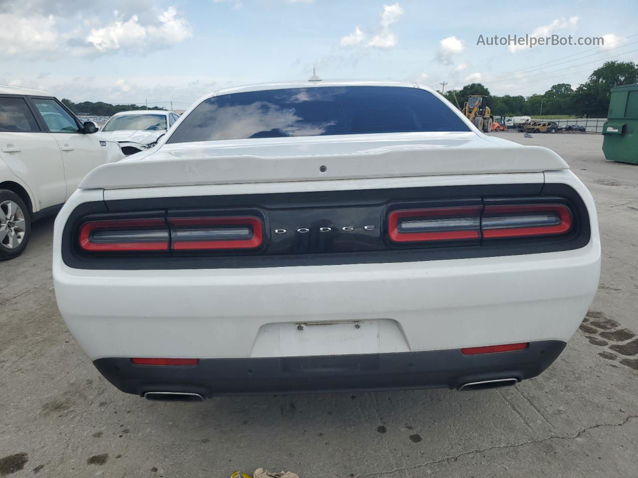 2016 Dodge Challenger Sxt White vin: 2C3CDZAG5GH209391