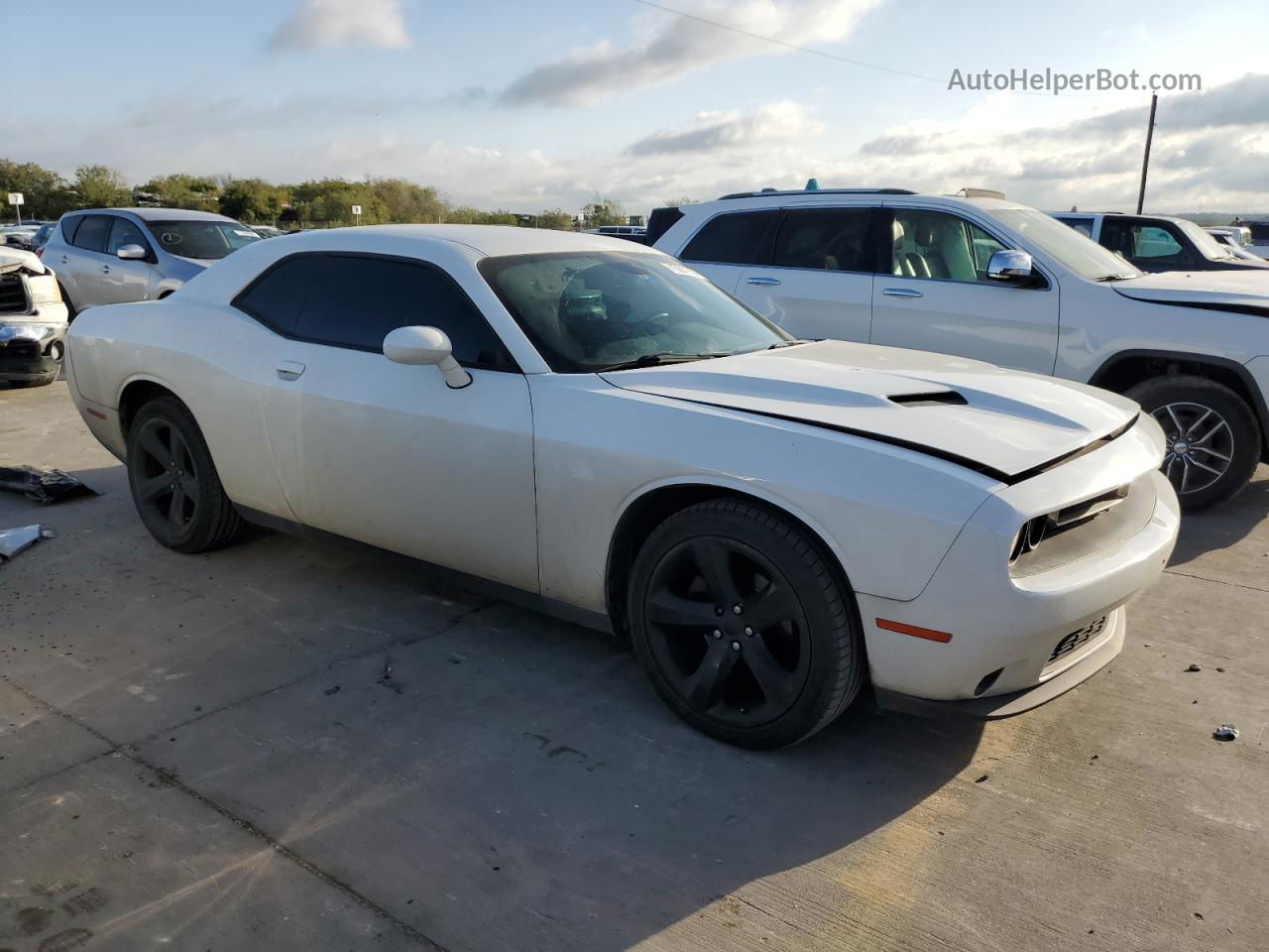 2016 Dodge Challenger Sxt White vin: 2C3CDZAG5GH271891