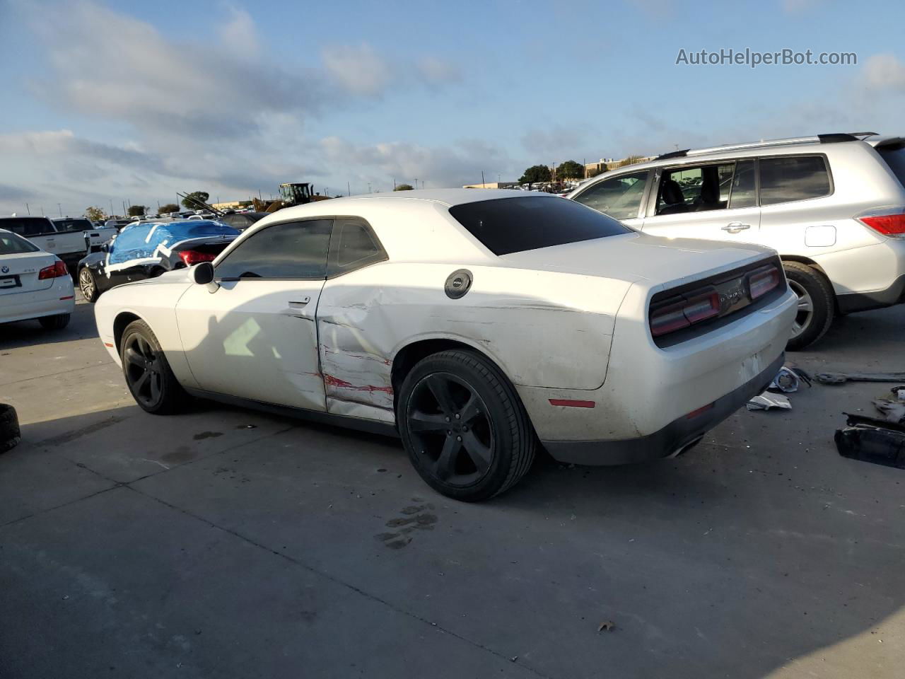 2016 Dodge Challenger Sxt White vin: 2C3CDZAG5GH271891