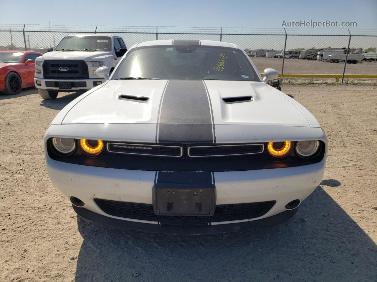 2017 Dodge Challenger Sxt Белый vin: 2C3CDZAG5HH584862