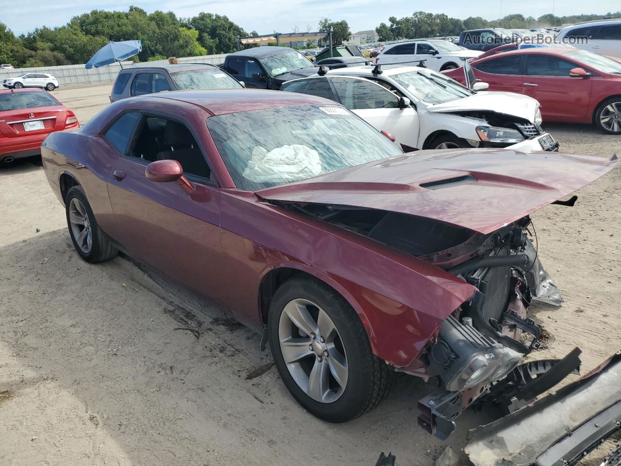 2017 Dodge Challenger Sxt Burgundy vin: 2C3CDZAG6HH561090