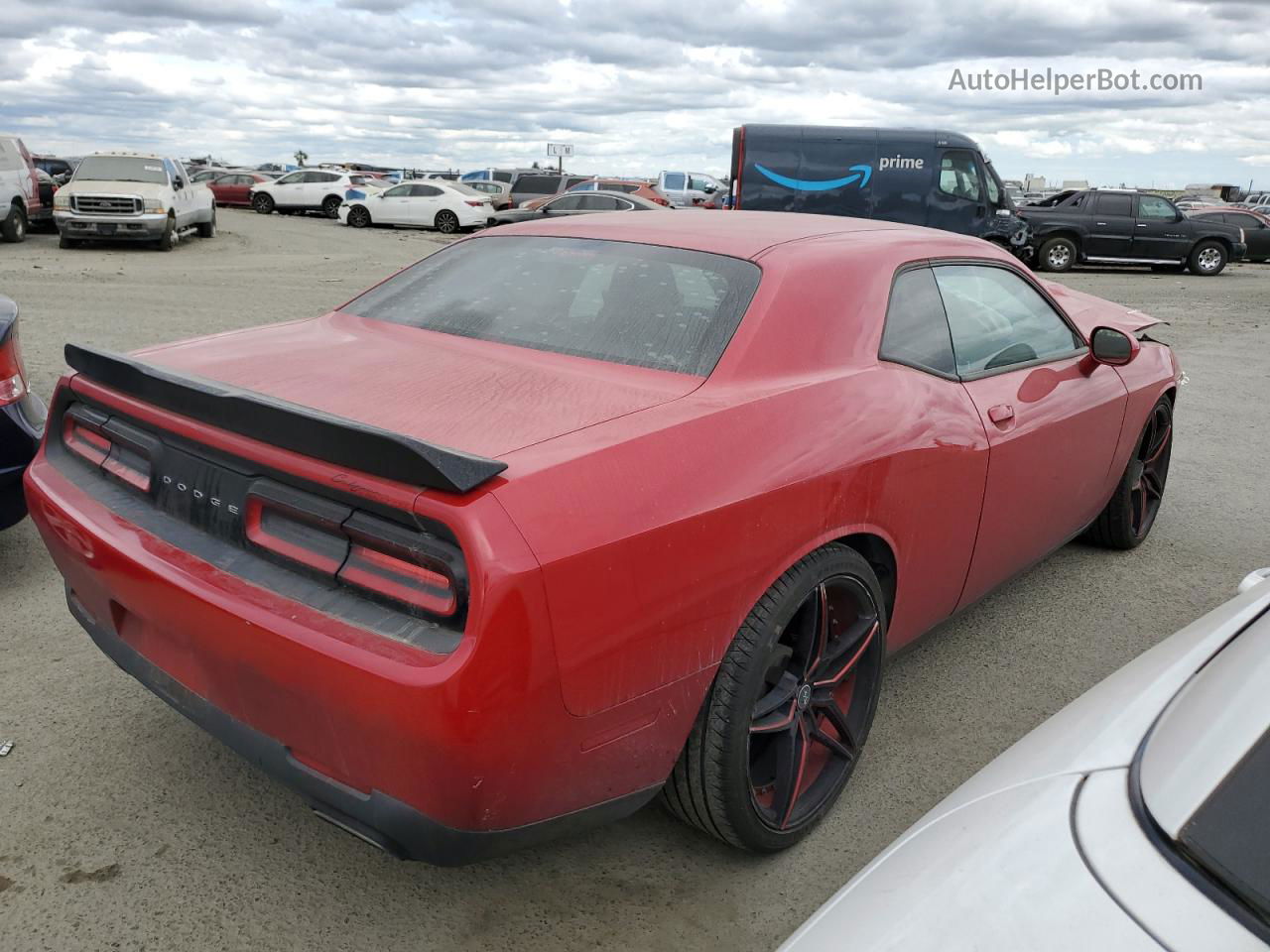 2017 Dodge Challenger Sxt Красный vin: 2C3CDZAG6HH617013