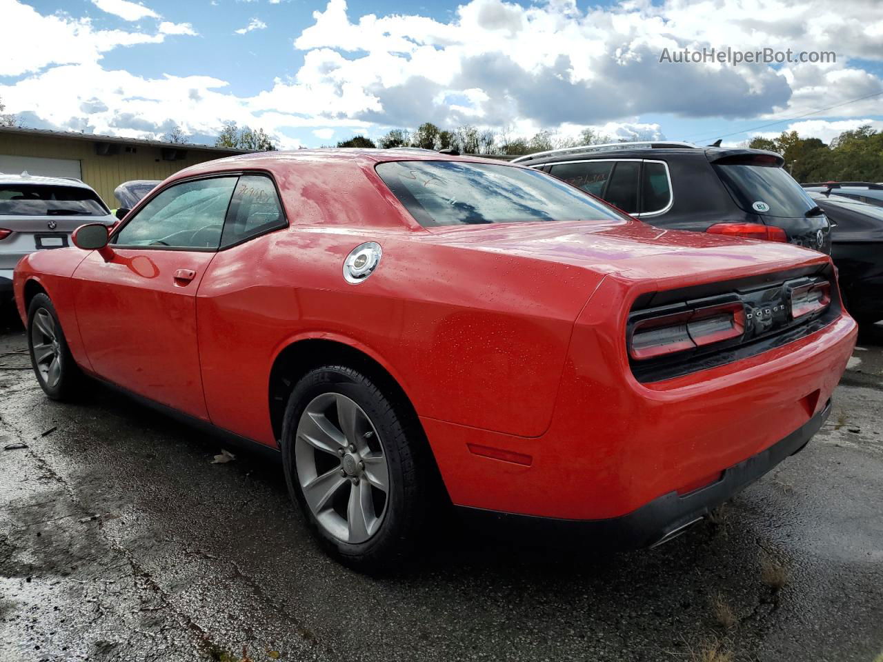 2017 Dodge Challenger Sxt Red vin: 2C3CDZAG6HH658421