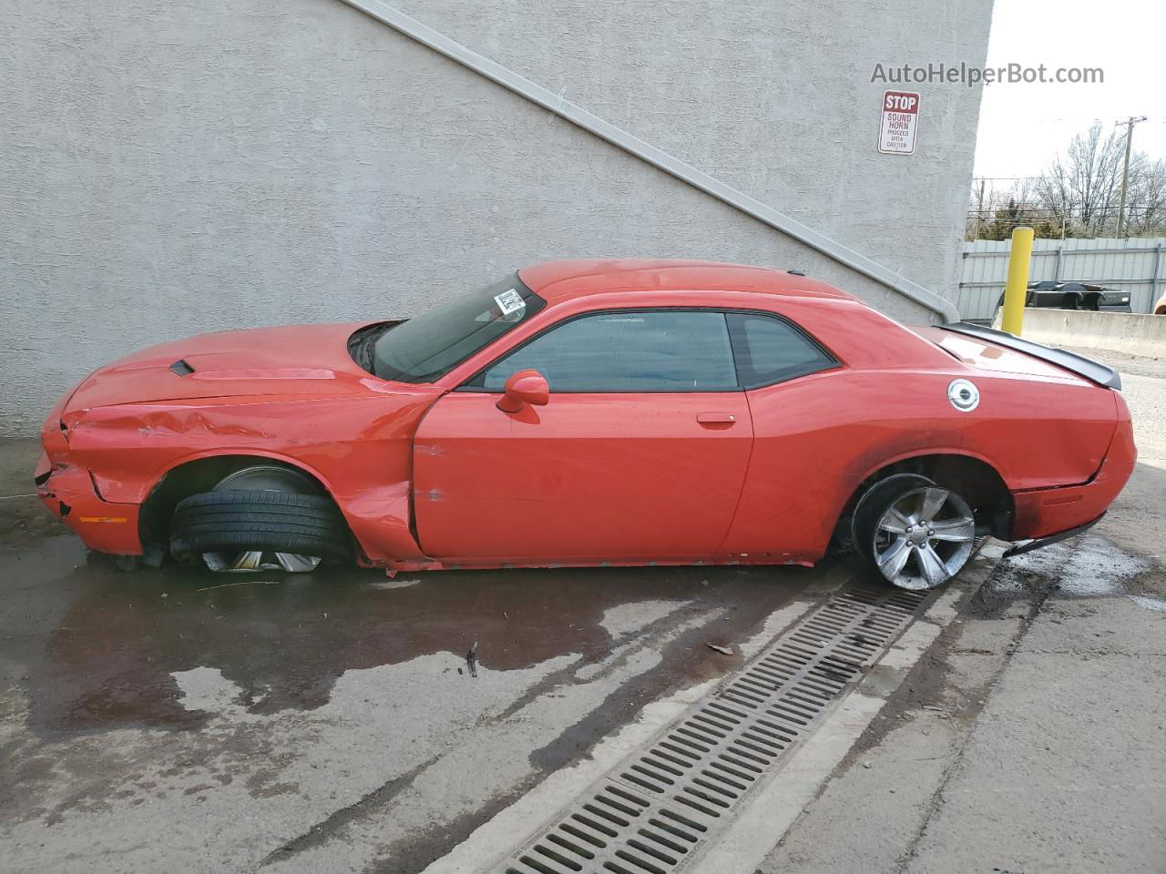 2023 Dodge Challenger Sxt Red vin: 2C3CDZAG6PH512423