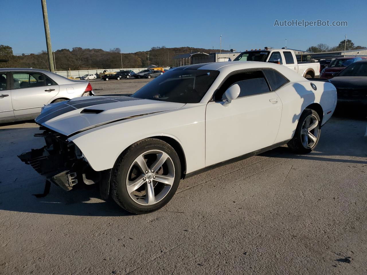 2017 Dodge Challenger Sxt White vin: 2C3CDZAG7HH610975