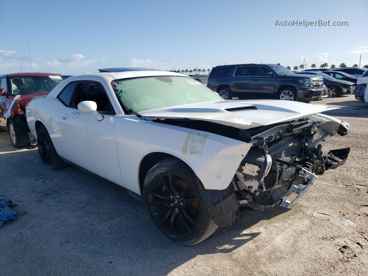 2018 Dodge Challenger Sxt White vin: 2C3CDZAG7JH142056