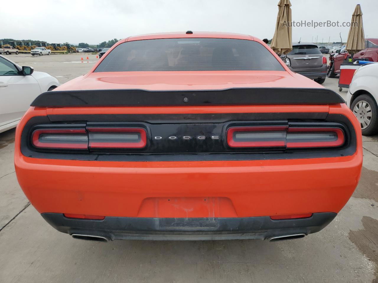 2018 Dodge Challenger Sxt Orange vin: 2C3CDZAG7JH241752