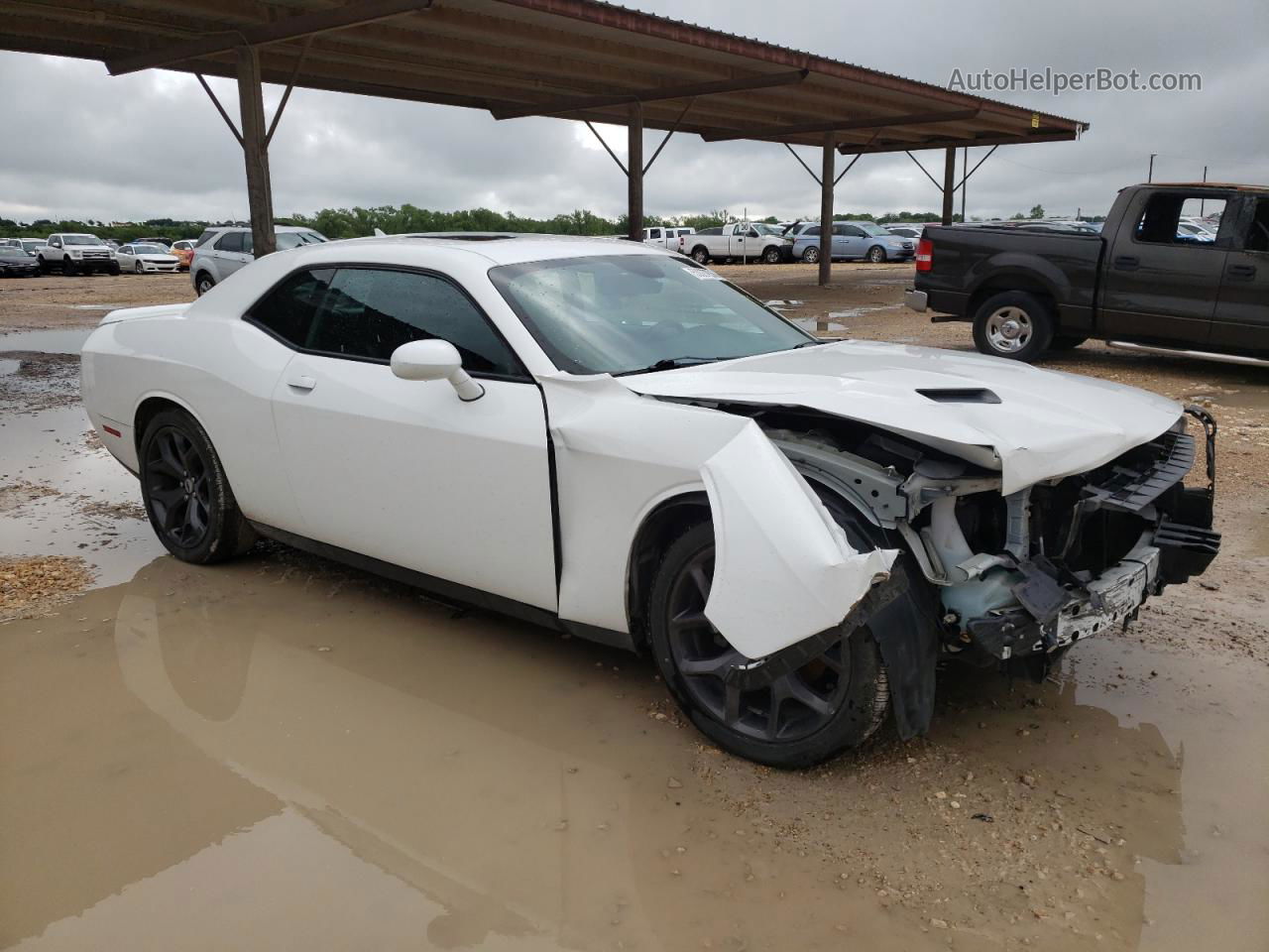 2018 Dodge Challenger Sxt White vin: 2C3CDZAG7JH255148